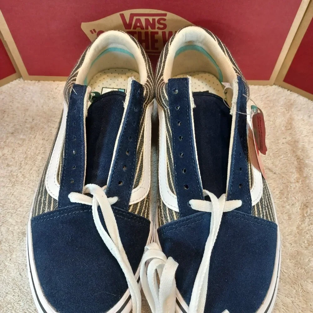 Vans Men's 7.5/Women's 9 Comfycush Old Skool Stripe Dress Blues/White VN0A5DYC9K